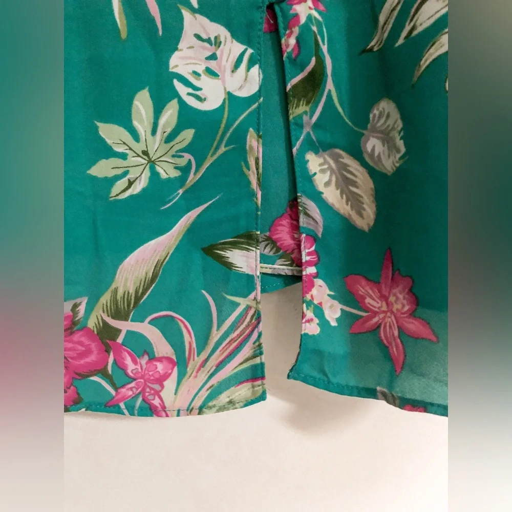 Francesca’s High Neck Tank Top - Picture 10 of 11